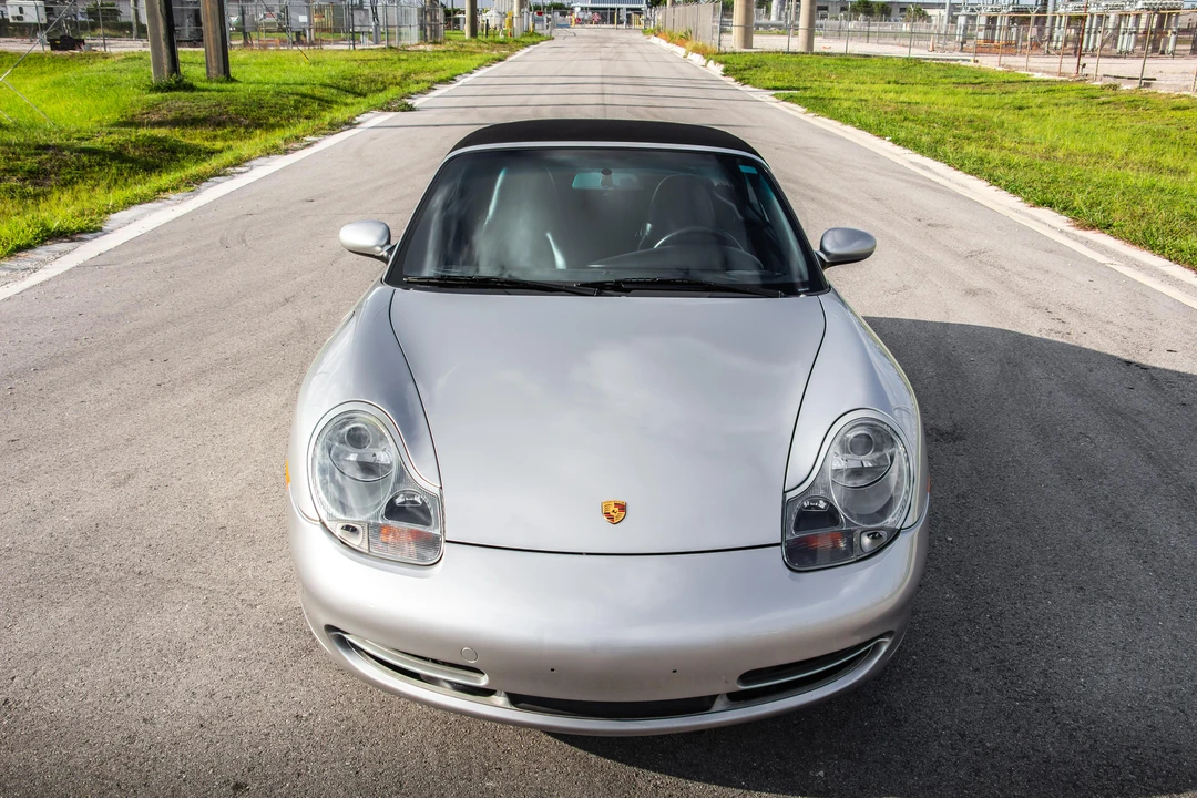 2001 Porsche 996 Carrera 4 - Image 21 of 31