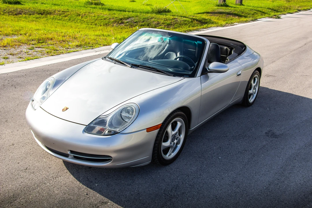 2001 Porsche 996 Carrera 4 - Image 7 of 31