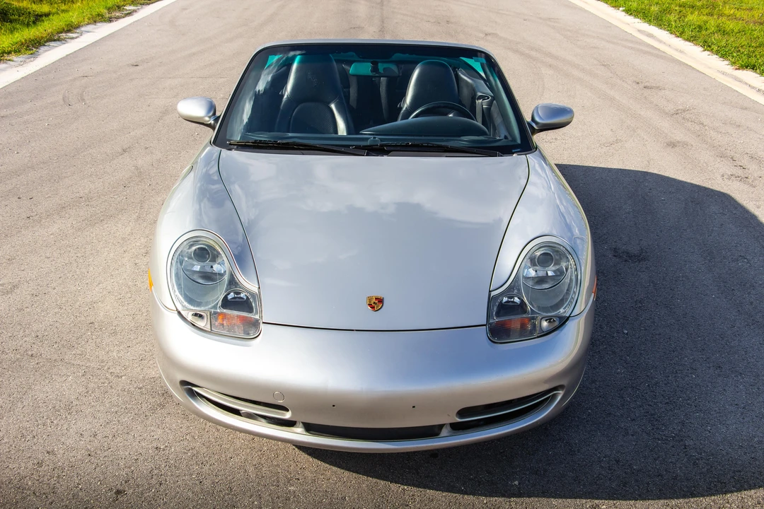 2001 Porsche 996 Carrera 4 - Image 6 of 31