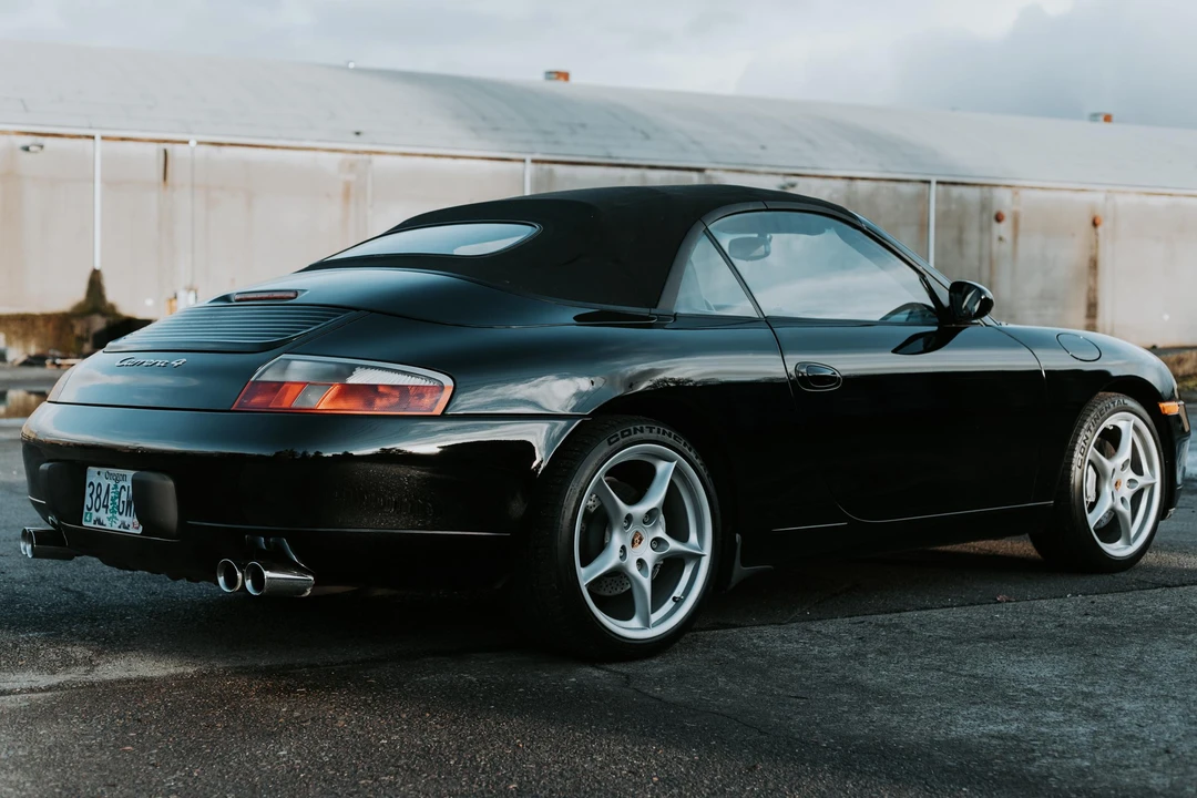 2001 Porsche 996 Carrera - Image 13 of 27