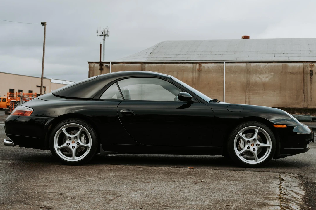 2001 Porsche 996 Carrera - Image 14 of 27