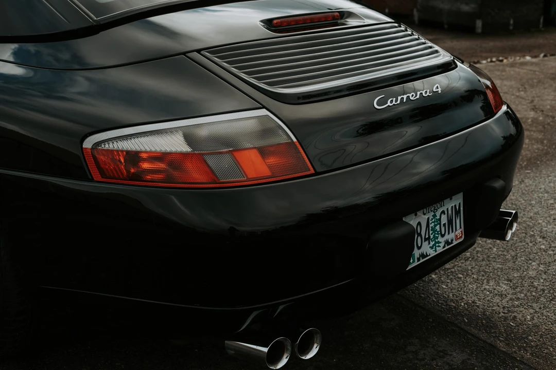 2001 Porsche 996 Carrera - Image 26 of 27