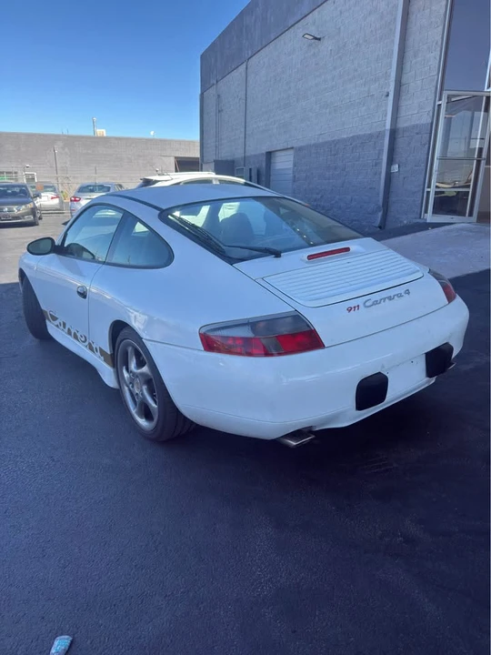 2001 Porsche 996 Carrera 4 - Image 4 of 5