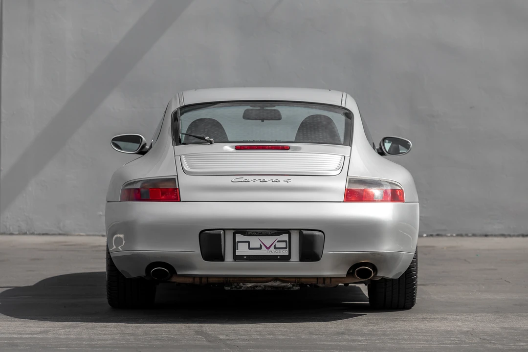 2001 Porsche 996 Carrera - Image 10 of 31