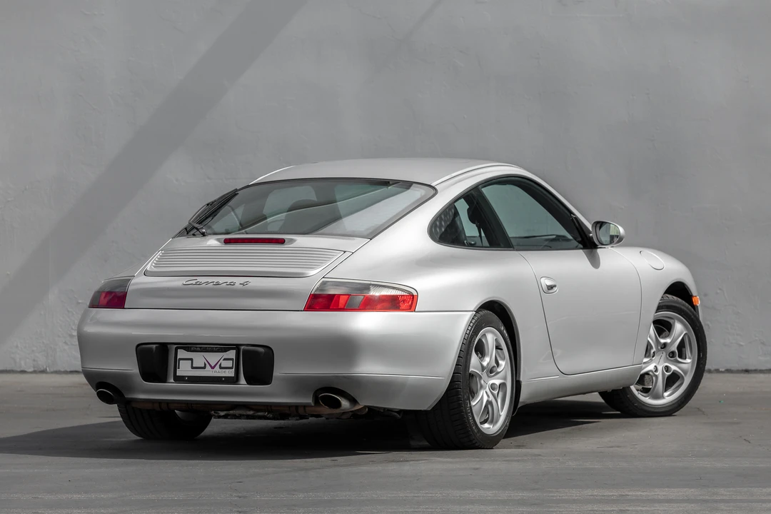 2001 Porsche 996 Carrera - Image 17 of 31