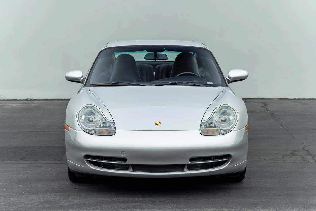 2001 Porsche 996 Carrera - Image 2 of 31