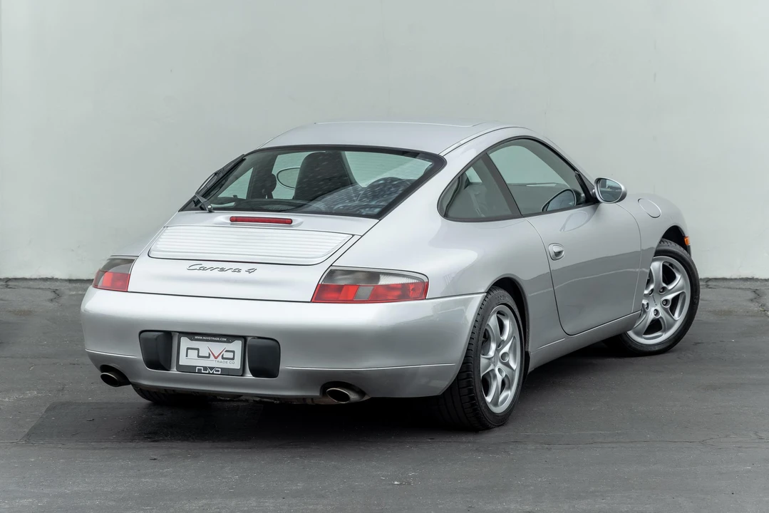2001 Porsche 996 Carrera - Image 7 of 31