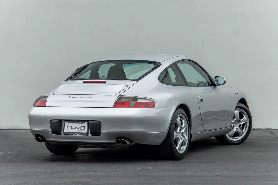 2001 Porsche 996 Carrera - Image 8 of 31