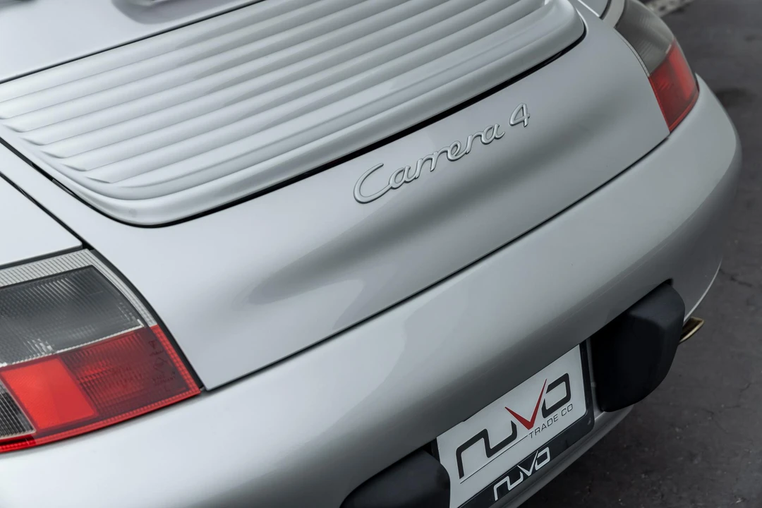 2001 Porsche 996 Carrera - Image 26 of 31