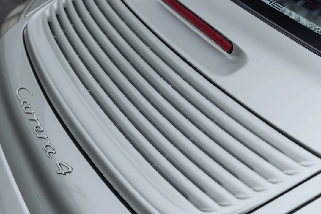 2001 Porsche 996 Carrera - Image 29 of 31