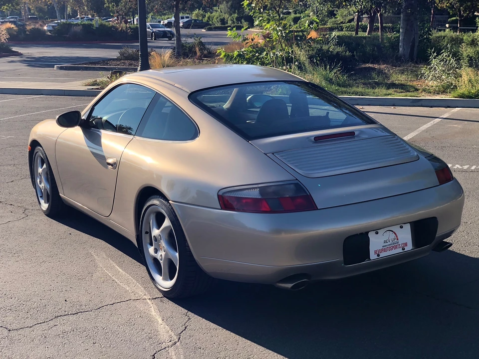 2001 Porsche 996 Carrera - Image 29 of 31