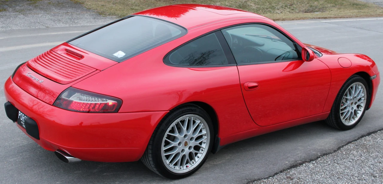 2001 Porsche 996 Carrera 4 - Image 12 of 31