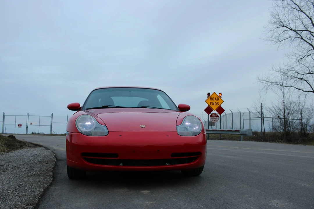 2001 Porsche 996 Carrera 4 - Image 16 of 31