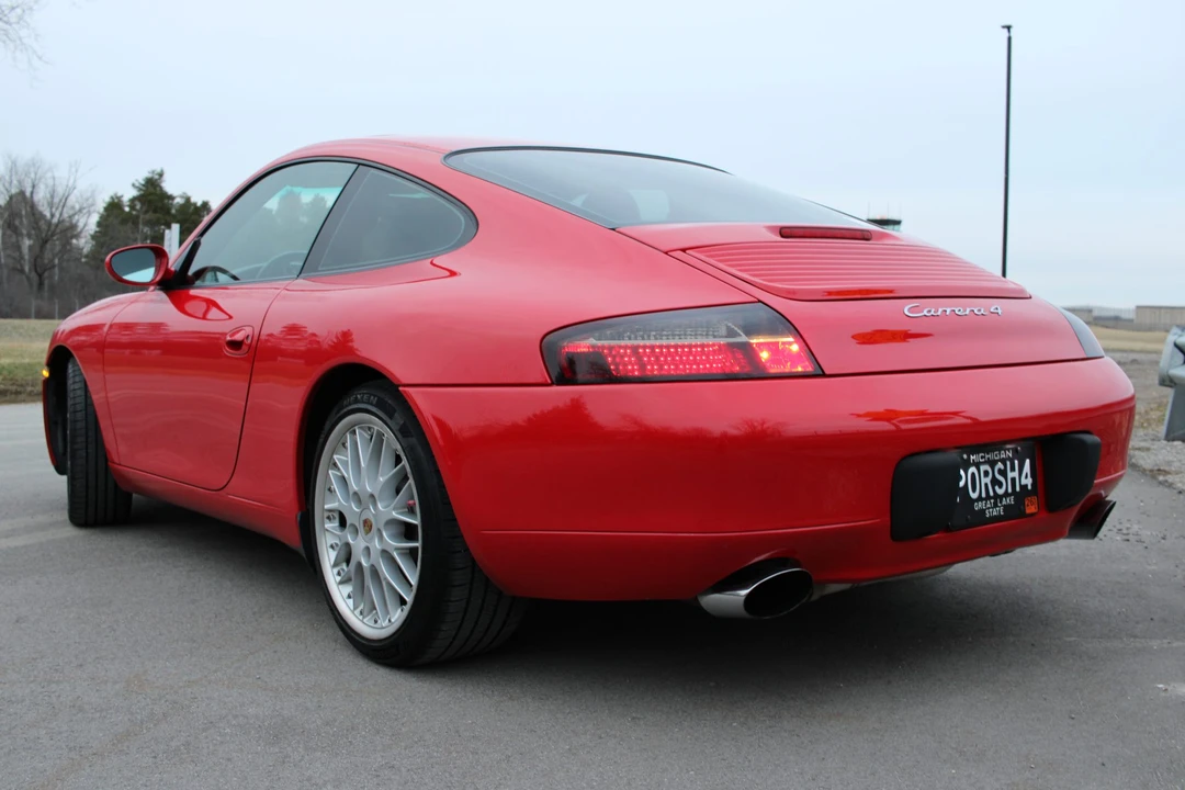 2001 Porsche 996 Carrera 4 - Image 5 of 31