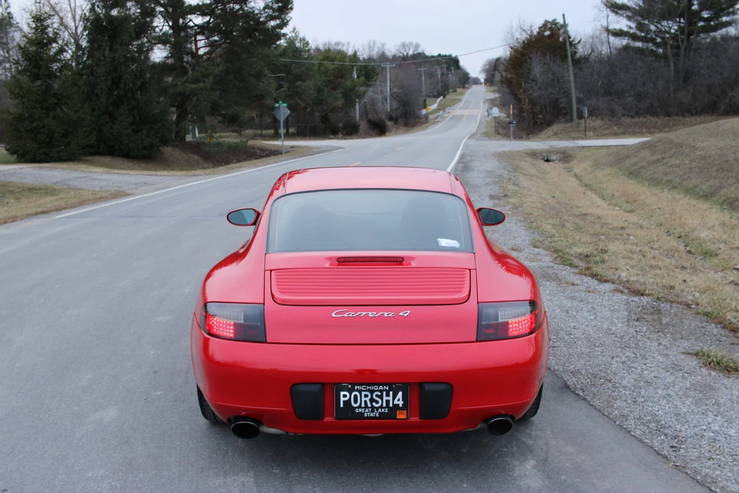 2001 Porsche 996 Carrera 4 - Image 7 of 31