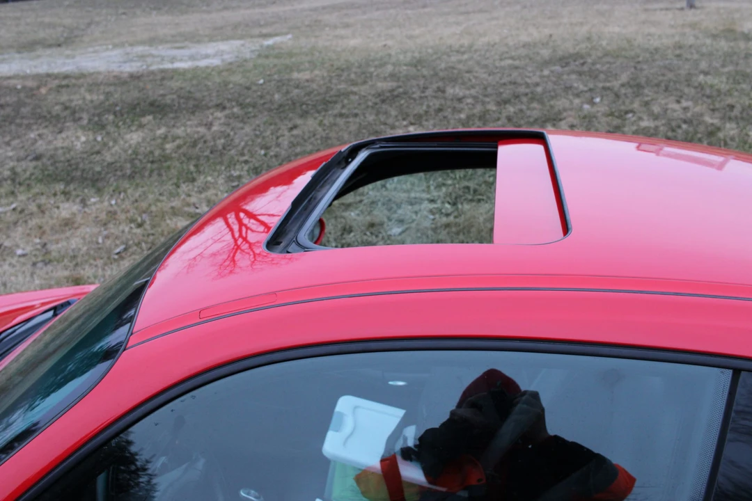2001 Porsche 996 Carrera 4 - Image 29 of 31