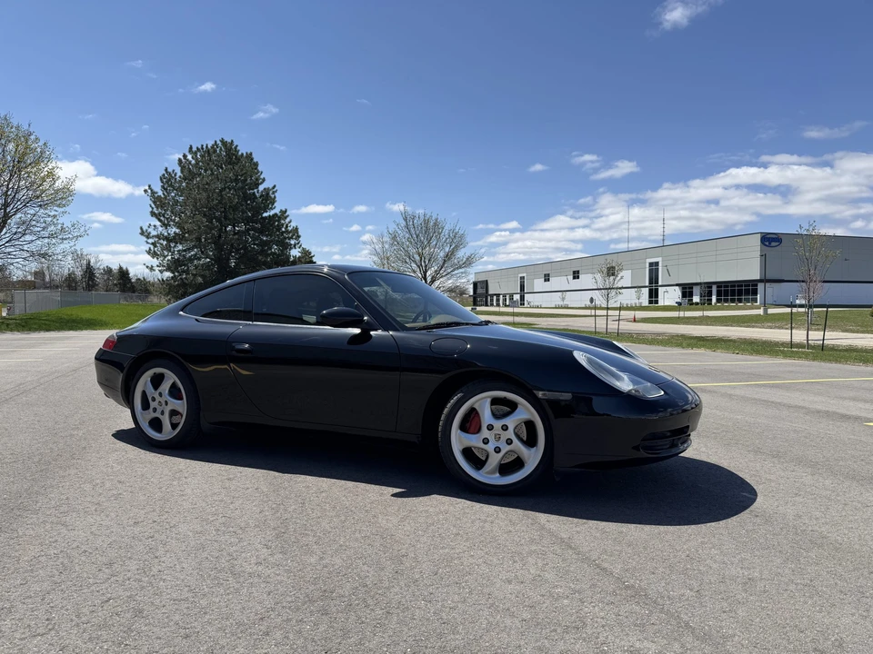 2001 Porsche 996 Carrera 4 - Image 9 of 31