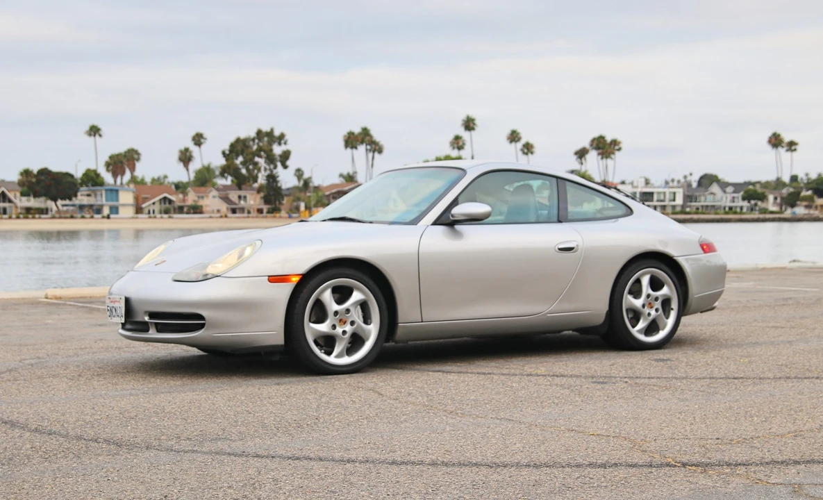 2001 Porsche 996 Carrera - Image 11 of 31