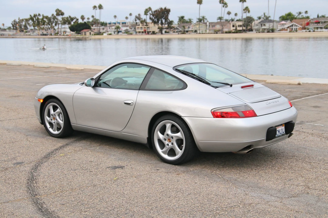 2001 Porsche 996 Carrera - Image 18 of 31