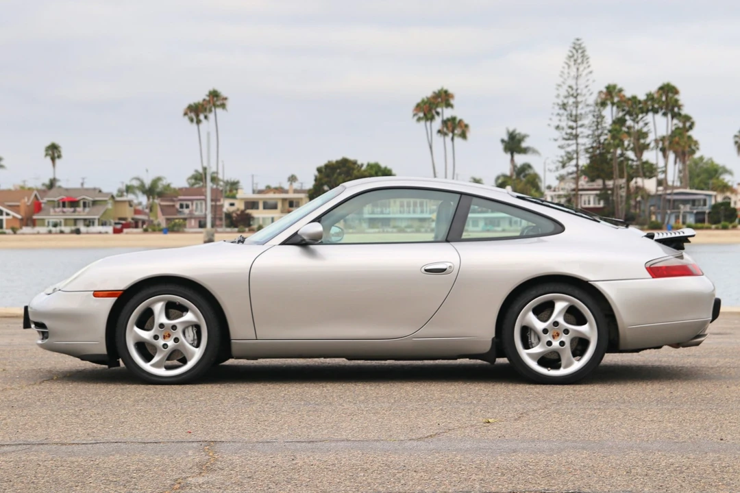 2001 Porsche 996 Carrera - Image 15 of 31