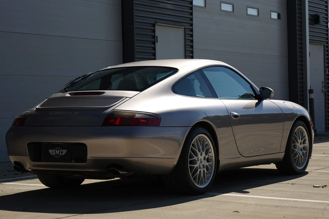 2001 Porsche 996 Carrera - Image 20 of 31