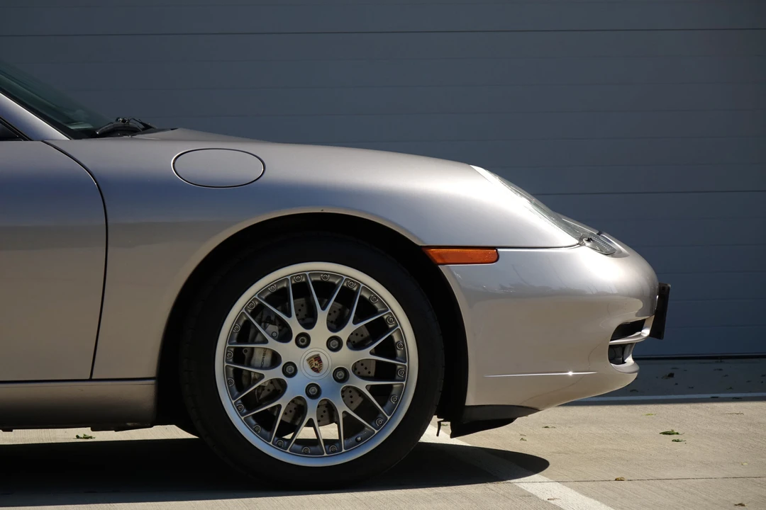 2001 Porsche 996 Carrera - Image 30 of 31