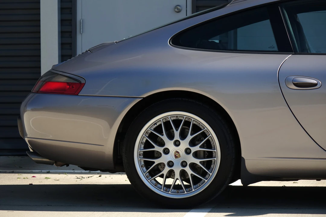 2001 Porsche 996 Carrera - Image 31 of 31