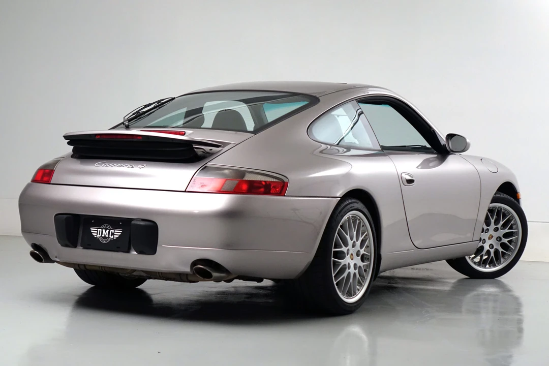 2001 Porsche 996 Carrera - Image 9 of 31