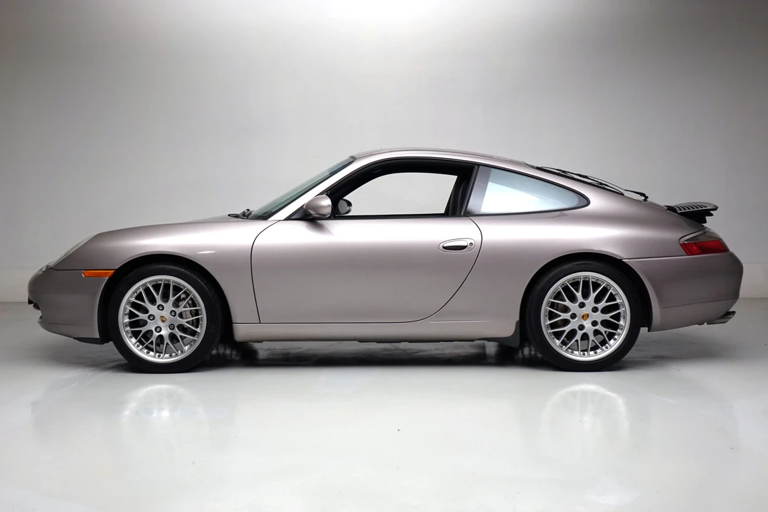 2001 Porsche 996 Carrera - Image 2 of 31