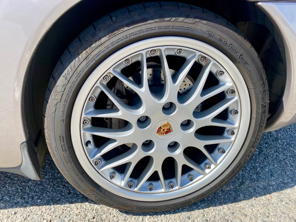 2001 Porsche 996 Carrera - Image 21 of 31