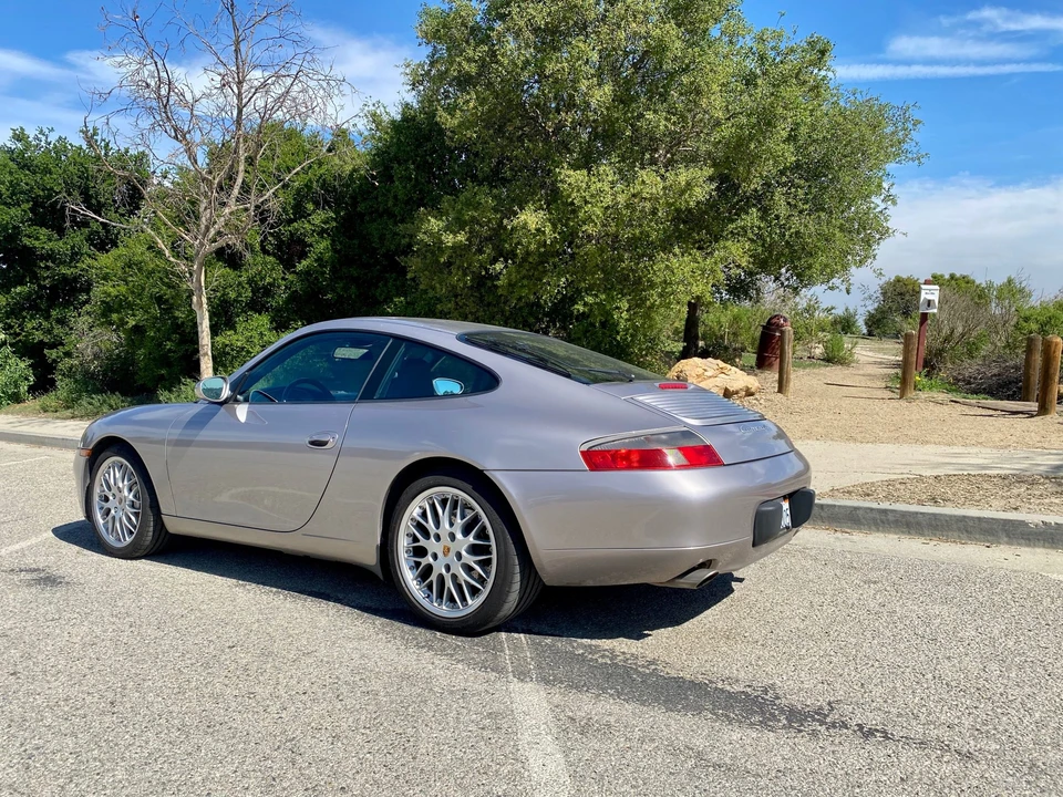2001 Porsche 996 Carrera - Image 7 of 31