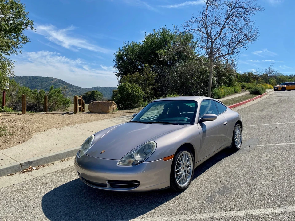 2001 Porsche 996 Carrera - Image 4 of 31