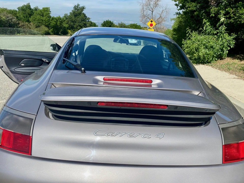 2001 Porsche 996 Carrera - Image 17 of 31