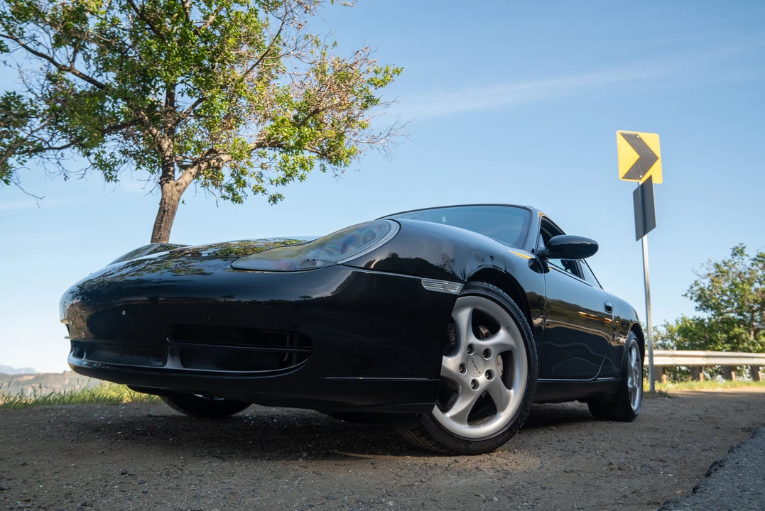 2001 Porsche 996 Carrera - Image 5 of 31