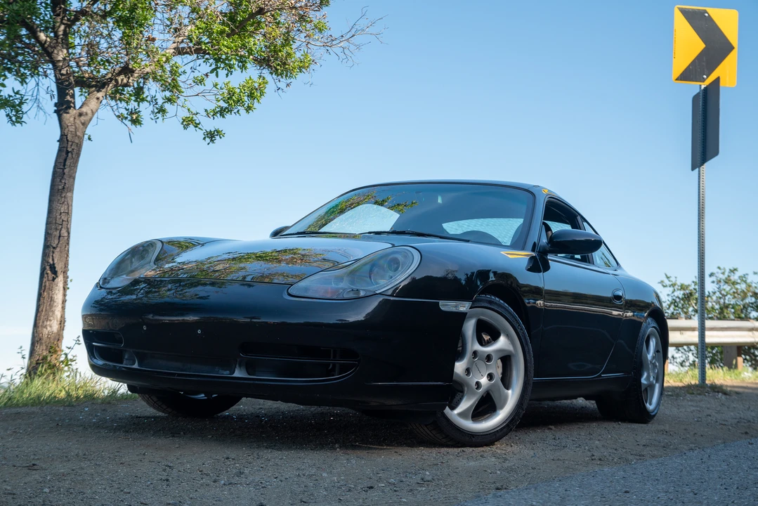 2001 Porsche 996 Carrera - Image 8 of 31