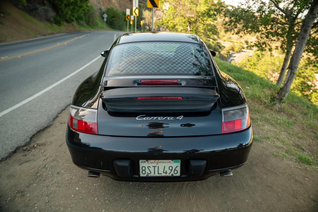 2001 Porsche 996 Carrera - Image 25 of 31