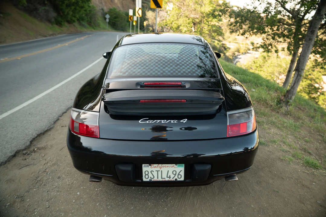 2001 Porsche 996 Carrera - Image 26 of 31