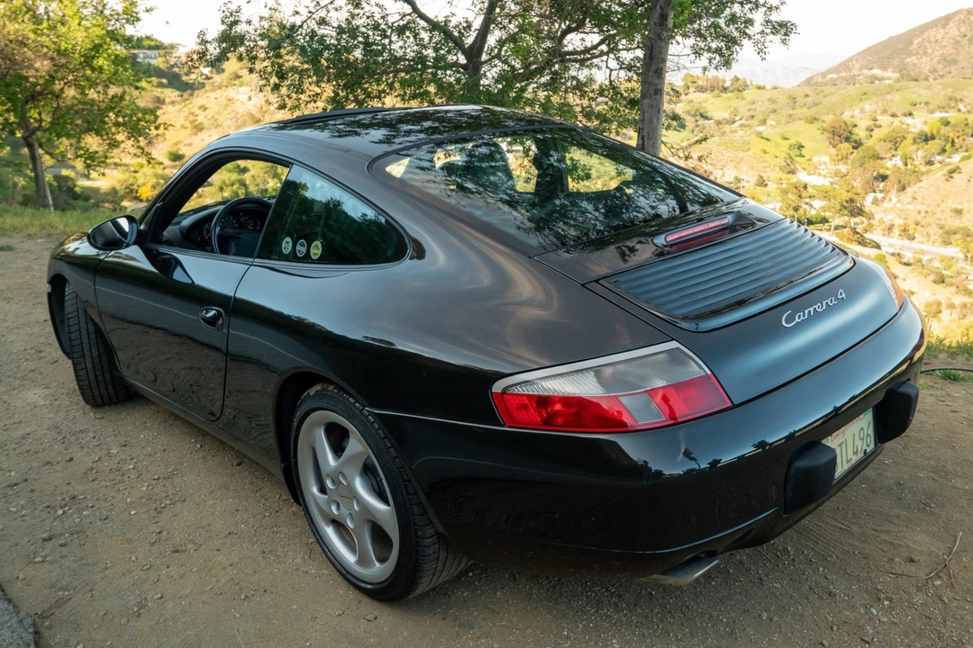 2001 Porsche 996 Carrera - Image 30 of 31