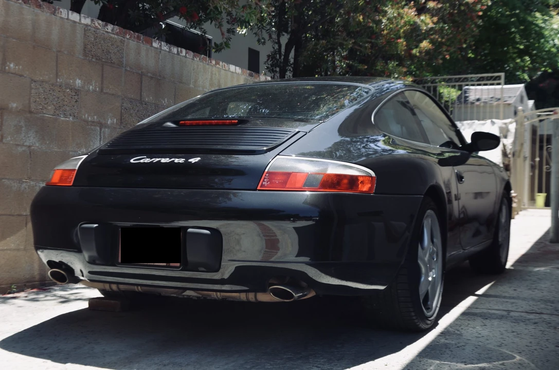 2001 Porsche 996 Carrera - Image 17 of 31