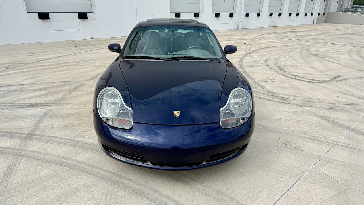 2001 Porsche 996 Carrera 4 - Image 25 of 31