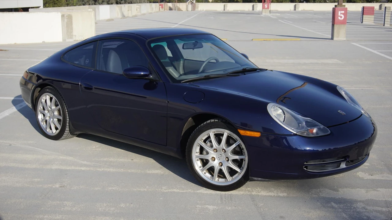 2001 Porsche 996 Carrera - Image 2 of 31