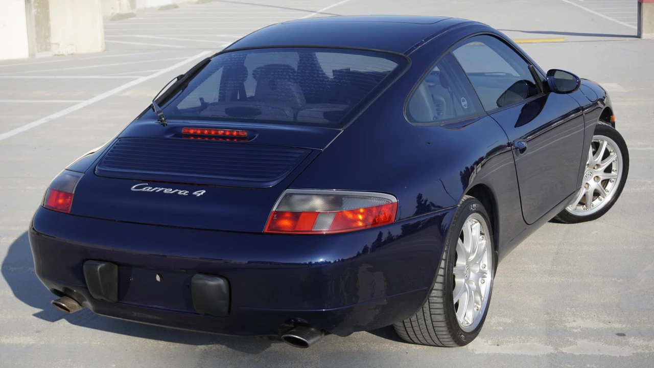 2001 Porsche 996 Carrera - Image 17 of 31