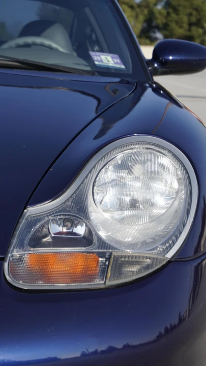 2001 Porsche 996 Carrera - Image 24 of 31