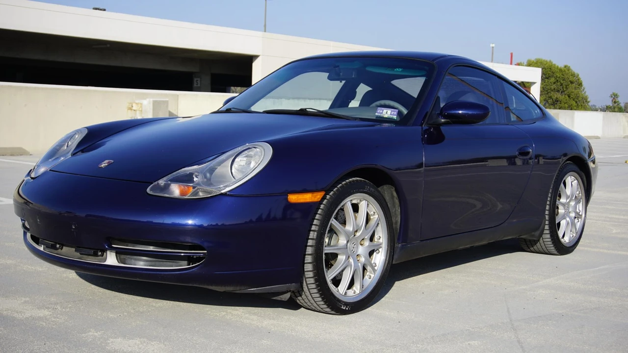 2001 Porsche 996 Carrera - Image 6 of 31