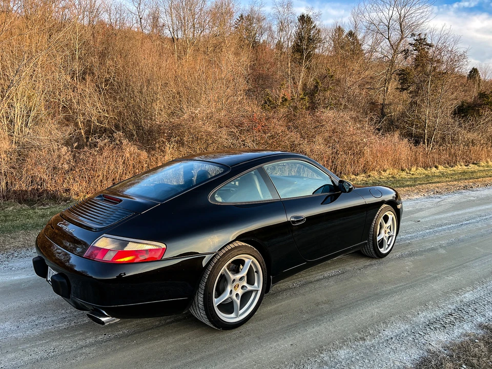 2001 Porsche 996 Carrera - Image 23 of 31