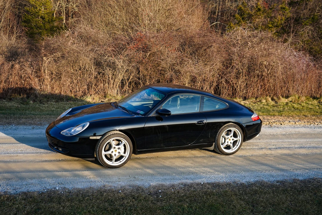 2001 Porsche 996 Carrera - Image 9 of 31
