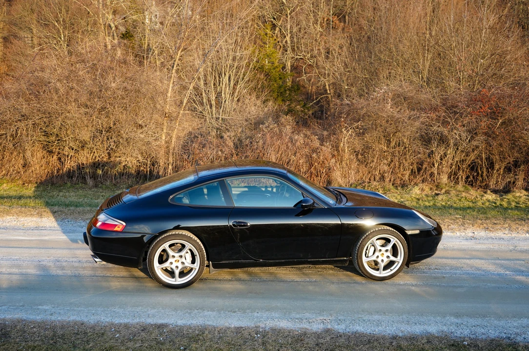 2001 Porsche 996 Carrera - Image 29 of 31