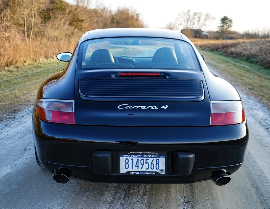 2001 Porsche 996 Carrera - Image 16 of 31