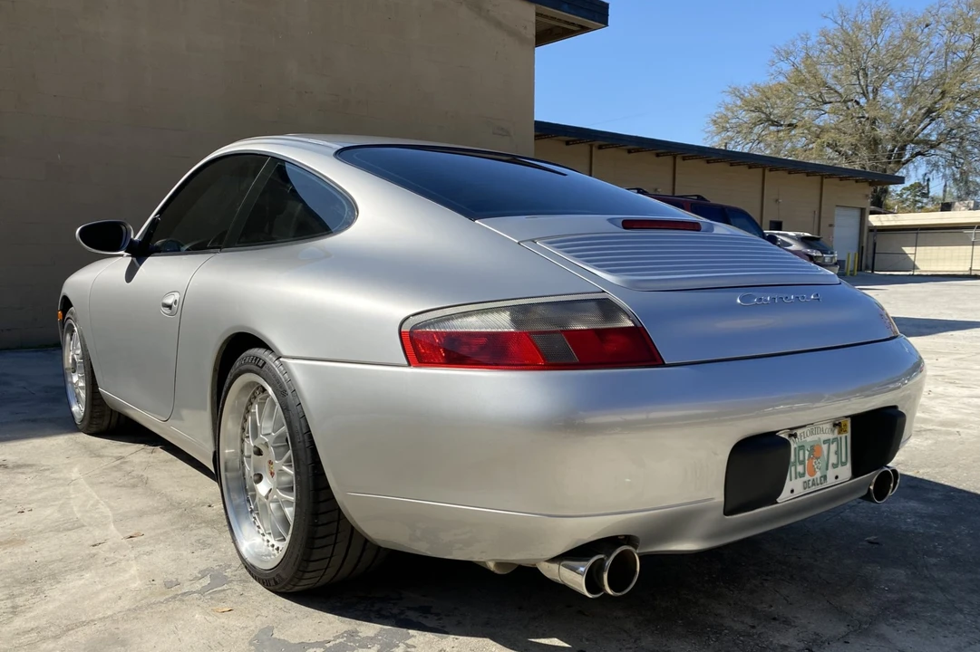 2001 Porsche 996 Carrera - Image 6 of 31