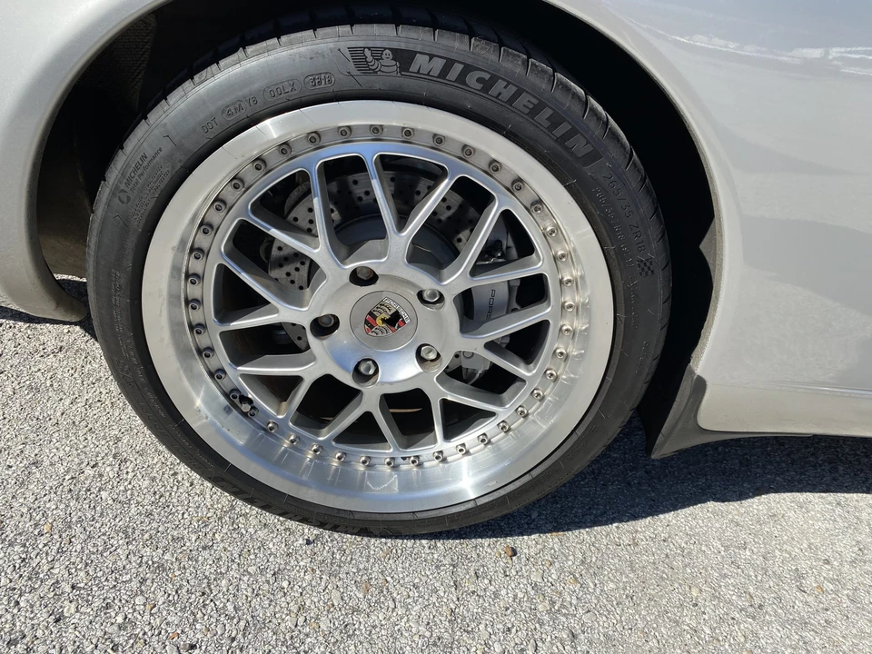 2001 Porsche 996 Carrera - Image 30 of 31